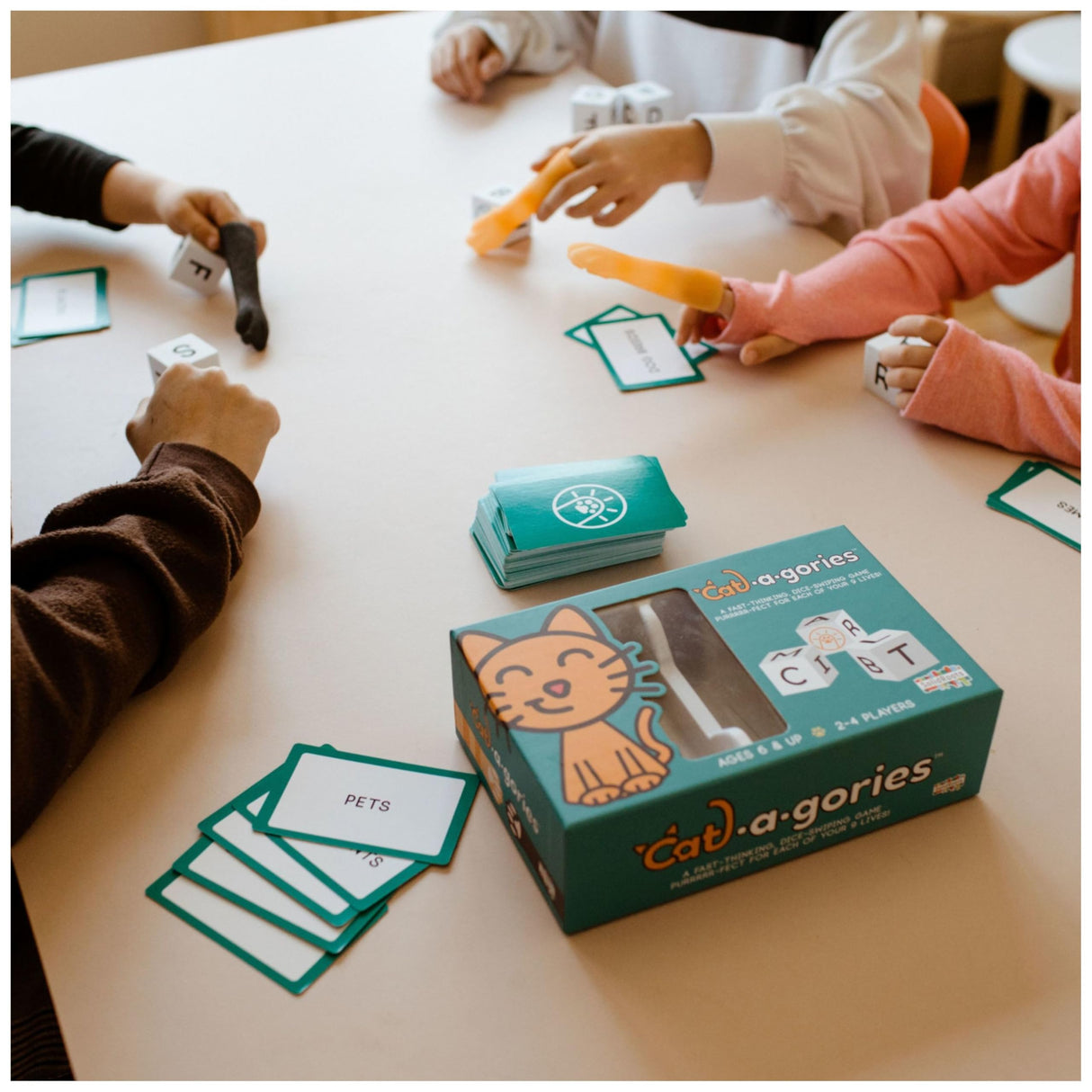 Cat-a-gories, Vocabulary Learning Dice Game Spin Master Games