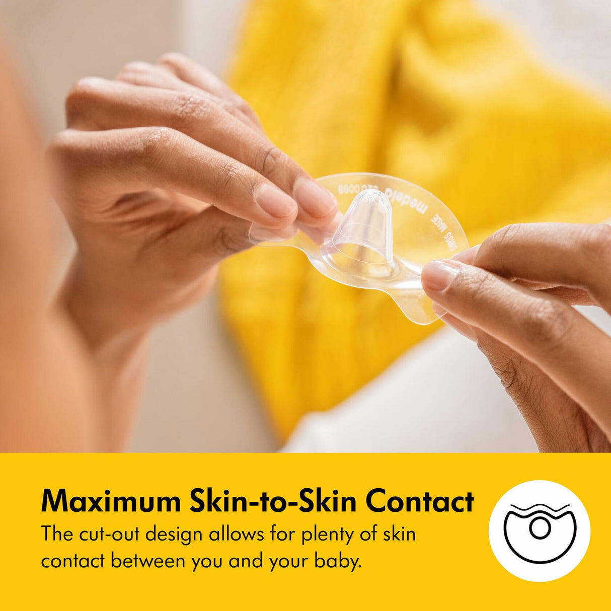 Medela Contact Nipple Shield for Breastfeeding, 24mm Medium Nippleshield,  2 Count with Carrying Case.